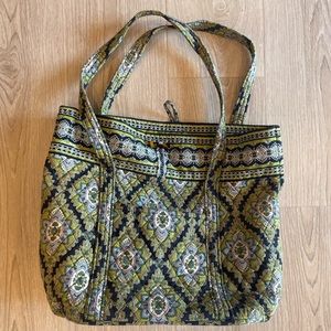 Ver Bradley Shoulder tote hard bottom